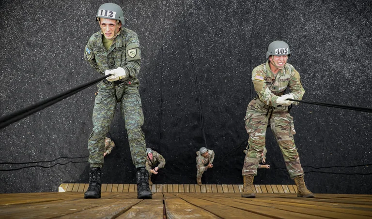 Iowa National Guard gratuliert Kosovo für den Unabhängigkeitstag