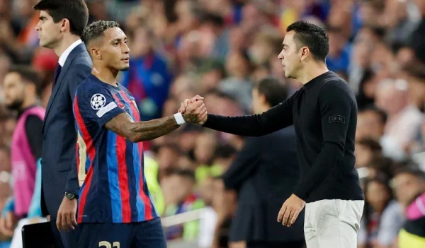 Il a eu peur du remplacement, c'est la déclaration de Xavi à Raphael.