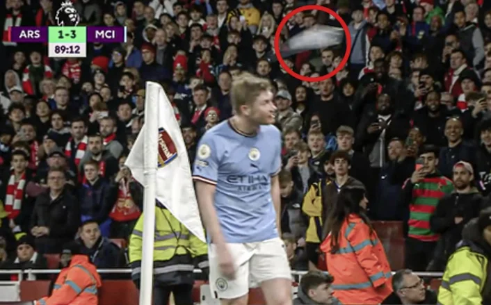 The FA would investigate the attack on De Bruyne when Arsenal fans threw bottles at him.