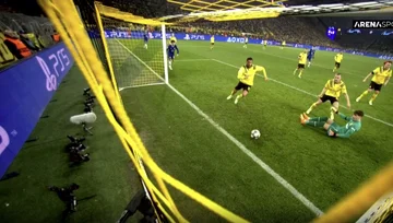 Emre Kann sicheres Ziel retten, sehen Sie den Moment, in dem es den Ball aus der Ziellinie nimmt