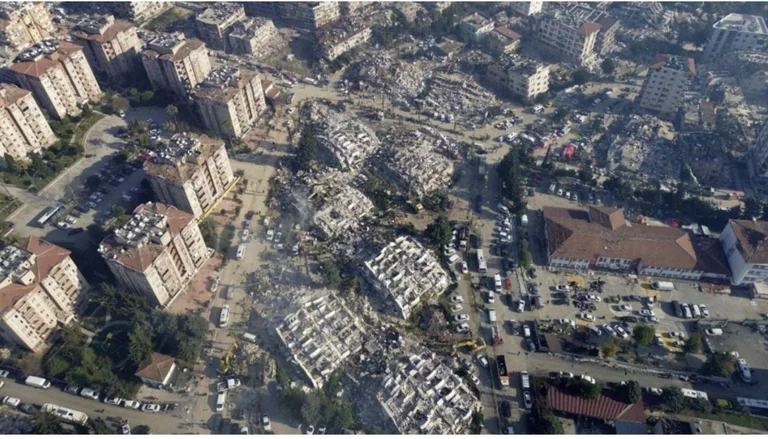 danni al terremoto, oltre 50.000 edifici devono crollare in Turchia