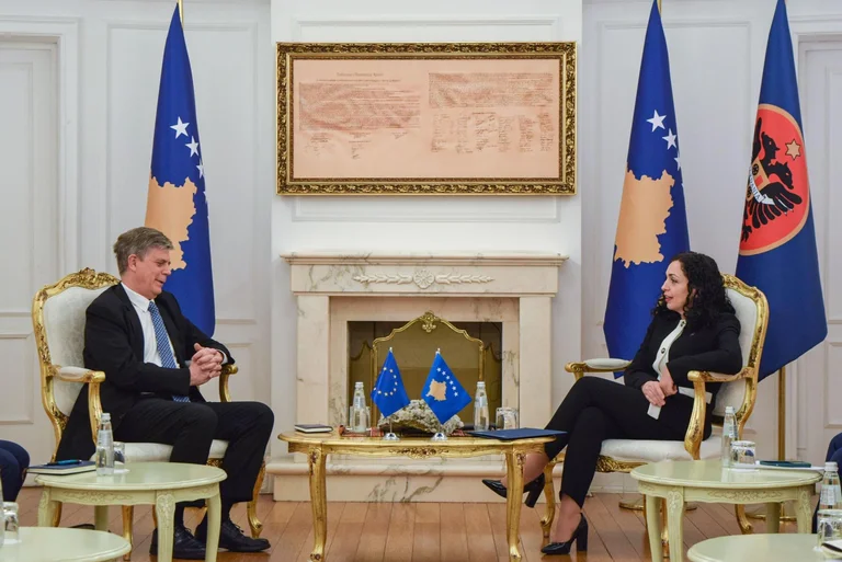 Developments North: Osman se reúne con el jefe de EULEX