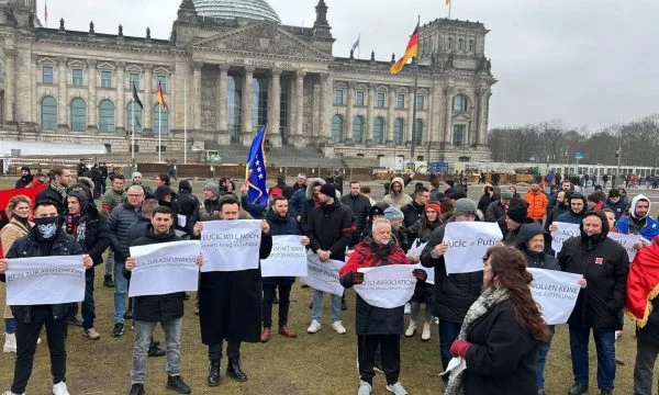 Les exilés de Berlin protestent contre l'Association : l'Allemagne empêche la division