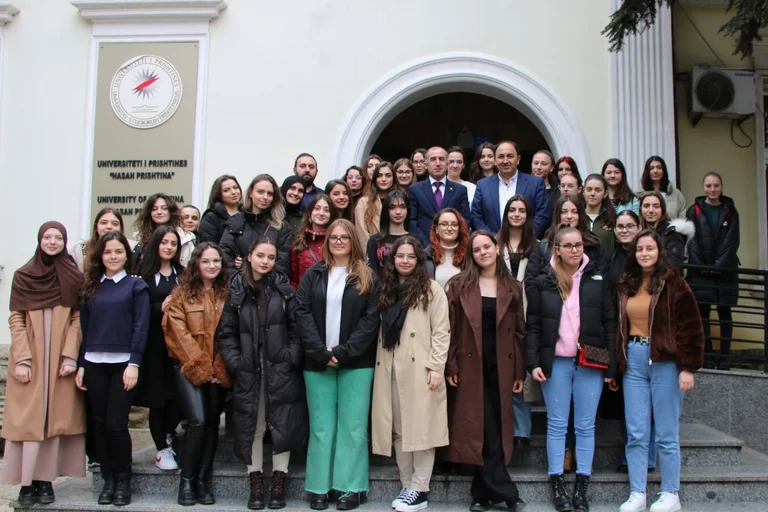 UP: Le ragazze dominano le direzioni dell'ingegneria e dell'informatica