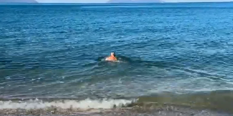 temperature a meno, 55 anni, 350m nuoto sulla spiaggia di Vlora