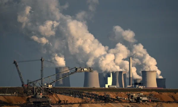 Fire at a Russian oil refinery near Ukrainian border