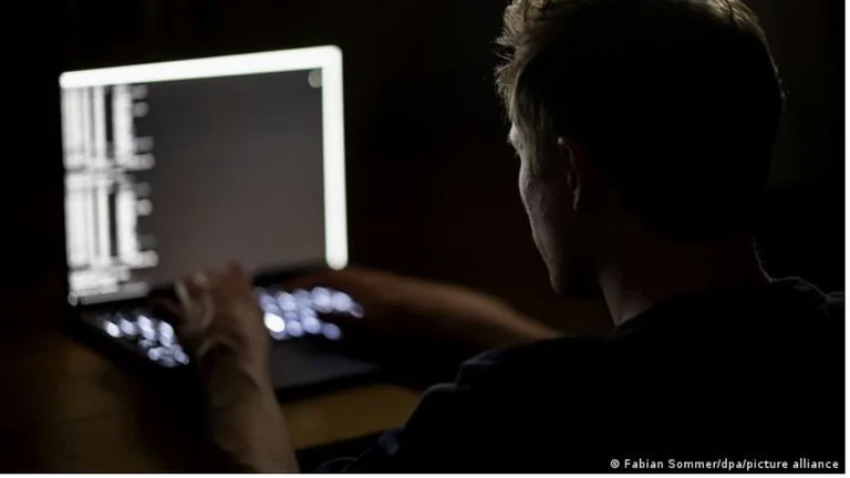 Eine globale Welle von Hackern trifft Deutschland