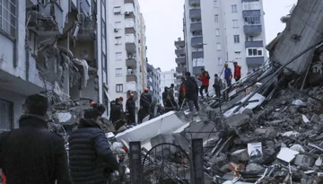Reported under rubble, aufgenommen am Leben des ehemaligen Chealsea Fußballers