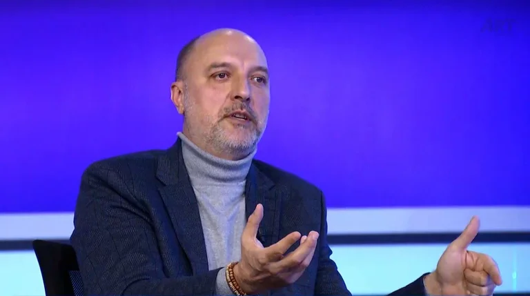 Nel piano franco-tedesco, Kurt deve essere responsabile di questo.