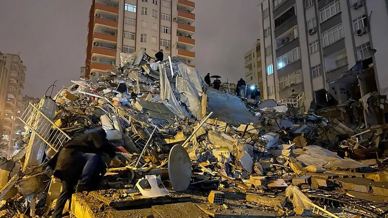 The devastating earthquake: Over 1,900 victims so far in Turkey and Syria