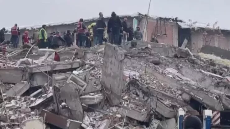 Turkey: 15 athletes remain in ruins after the hotel where they stayed collapsed in earthquake
