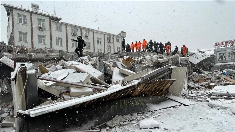 Ten EU member states to send search and rescue teams to Türkiye