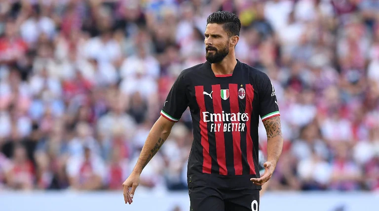 Giroud noch näher, um seinen Vertrag mit Mailand zu erneuern