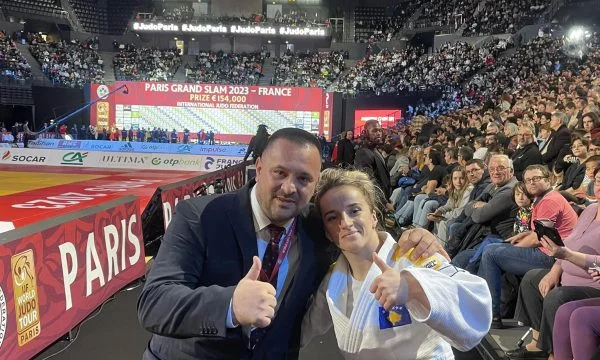 Kuka für den Distria-Sieg: Das Herz von Paris spricht heute siebenmal Albanisch