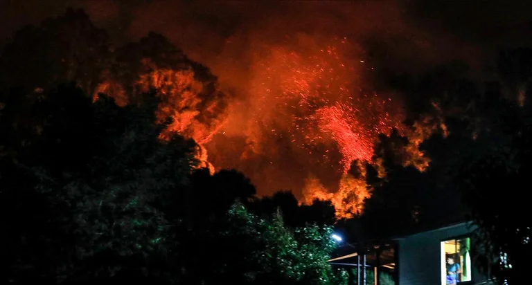 Cile: Almeno 13 morti a causa degli incendi