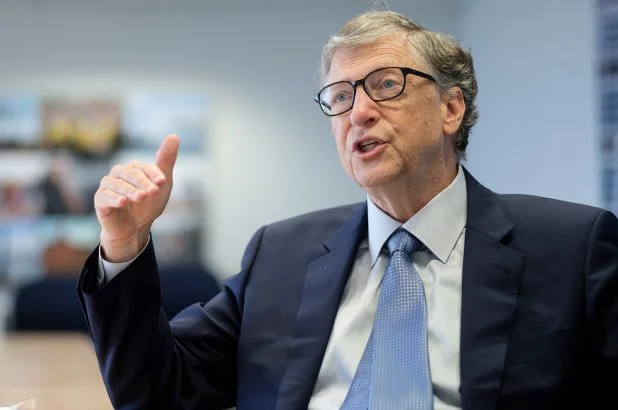 Gates: Konspiracionet rreth meje për krijimin e COVID-19, të çmendura dhe të liga