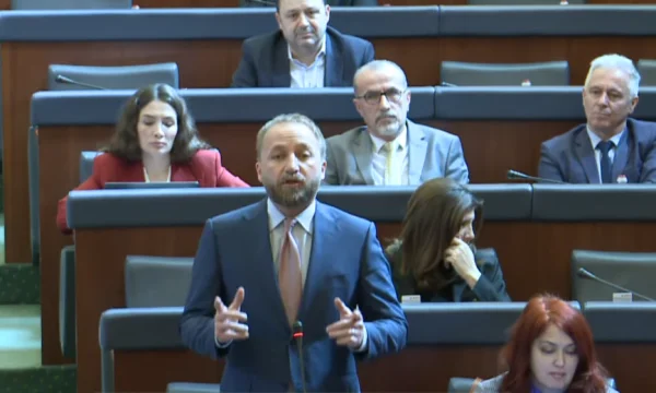 “Syncronisierung mit Vucicin” Tahiri: Kurt wird Association etablieren