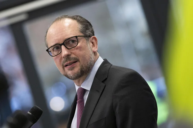Austria expels four Russian diplomats