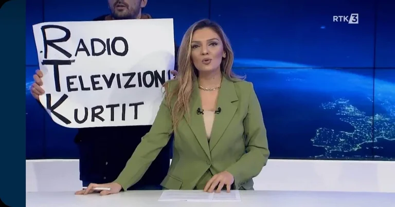 Kurti Radio Television: PSD entra con banner durante le notizie centrali (Video)