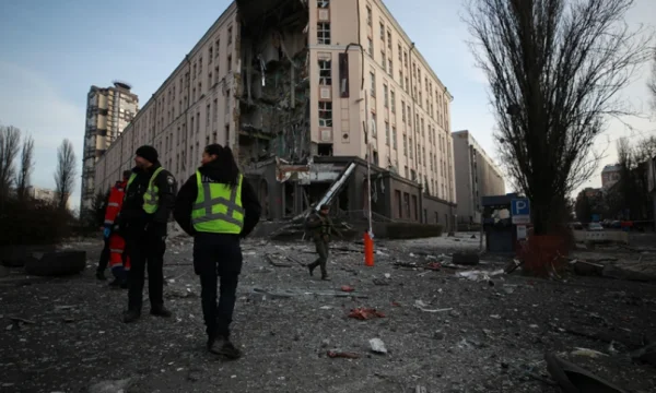 US sanctiones officials, companies linked to war in Ukraine