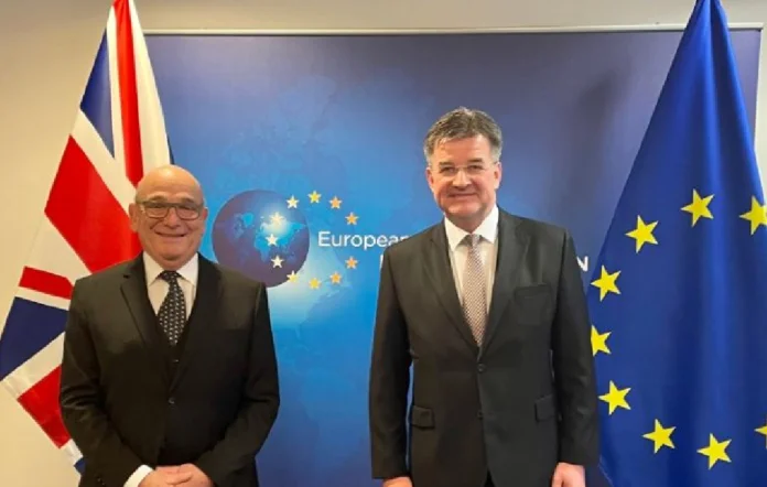 Serbian <x0\\Label” with Association, British emissary visits Lajcak to Brussels