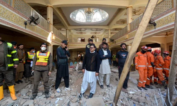 Balance rises, 100 dead from attack on Pakistani mosque