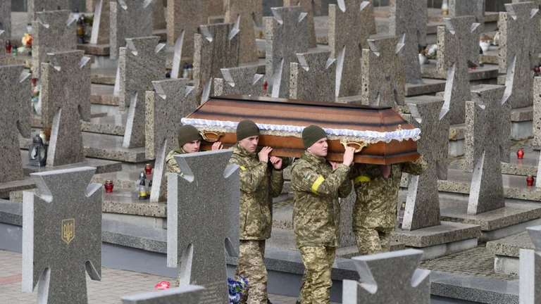 200 thousand military casualties from both sides in Ukraine-Russia war