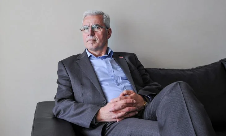 Sami Kurteshi : Les Américains savent que Kurt ne joue pas la chatte avec eux.