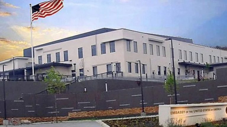 Morgen Treffen in der amerikanischen Botschaft für Verein: Was wissen Sie bisher?