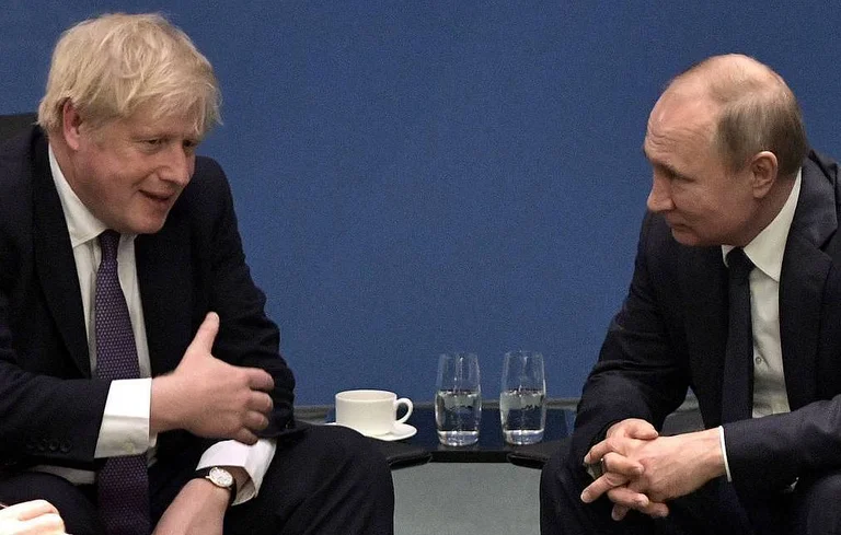 ​Johnson mesazh Putinit: Ukraina nuk është vetëm