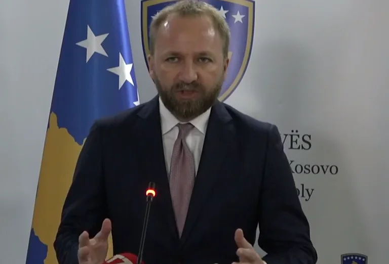 Tahiri: PDK takes its representative to the Embassy tomorrow, but address on issues such as Association is Kurti