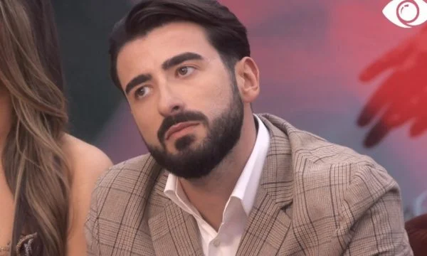 Jonathan deja la casa del Gran Hermano