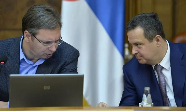 Vuçiq e informon Daçiqin për takimin me Kurtin