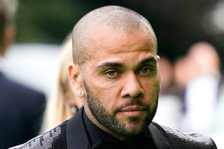 The victim did not destroy the evidence, Danny Alves did not use condoms during the rape of a girl in Barcelona.
