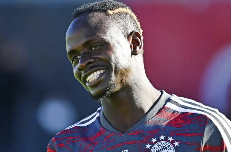 Mane isn't ready for Paris in the Champions League, that's the date he can get back.