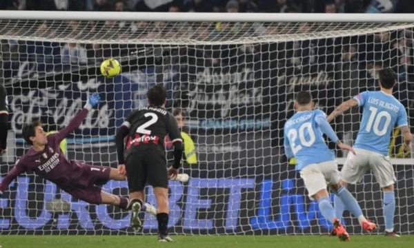 Lazio dismantles the great Milan, with a score of 4:0 making it look too small.