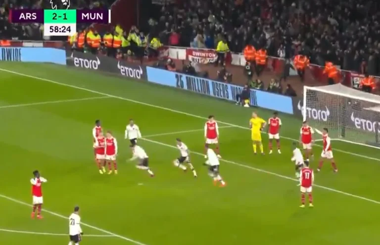 Man United ne se rend pas à Arsenal, Martinez marque le but