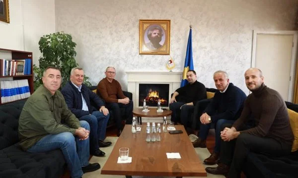 Krerët e AKK-së vizitojnë zonat e prekura nga vërshimet: Na duhet një fond emergjent nga Qeveria
