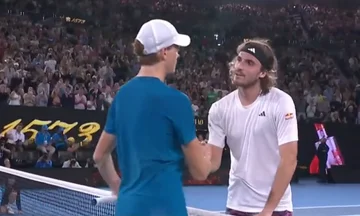 Vier Stunden Spiel, Tsit nach Sinners Geschenk-Show bei “Australian Open”