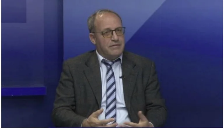 Sadri Ramabaja: Të nisin hetime ndaj Lajçakut, po e favorizon Serbinë