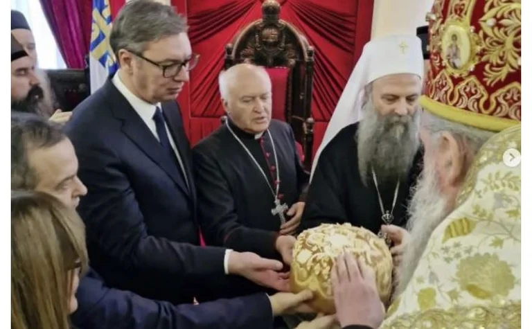 Vuçiq i qahet Patriarkut Porfirje për presionin që po i bëhet për Kosovën