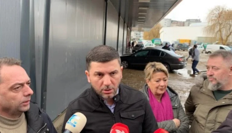 Memli Krasniqi viziton Skenderajn: Dëmet janë milionëshe, kërkoj nga qeveria kompensimin e tyre