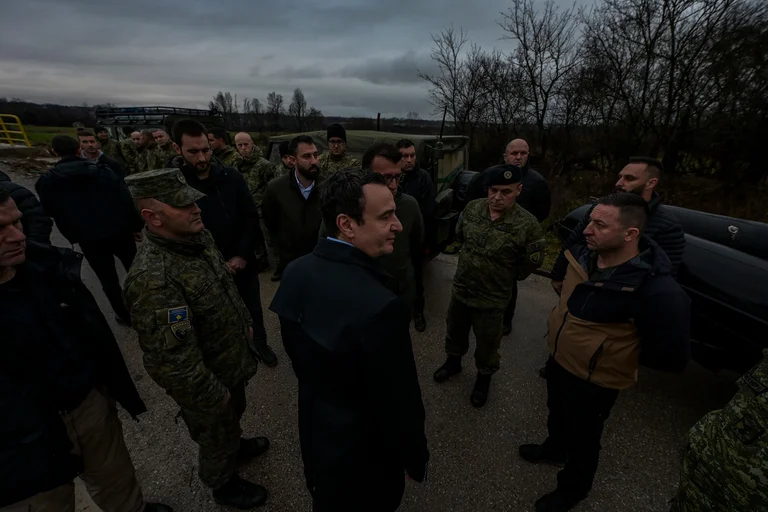 Kurti shkon në Istogun e vërshuar: Qëndrojmë pranë banorëve