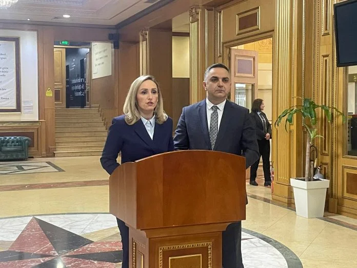 AAK thotë se kanë informacione që Trusti nuk do të kalojë