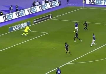 Das war verrückt, Martinez scored magische Tore gegen Mailand.