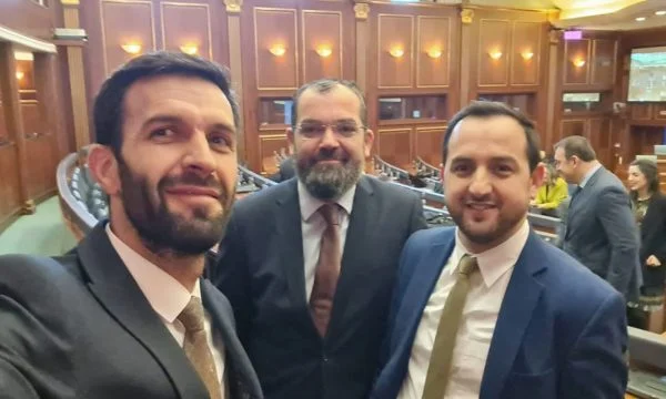 Deputetët “problematikë” të Vetëvendosjes paralajmërojnë një vit interesant