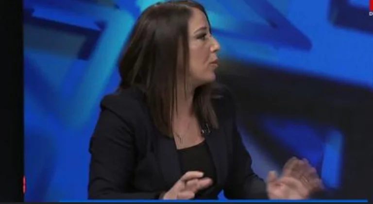 Demaku: Pushtetarët kritikonin politikën e jashtme se ishte në gjumë, tani vetë po gërhasin