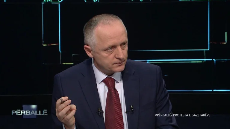 Ethet e klikimeve që po varrosin televizionin