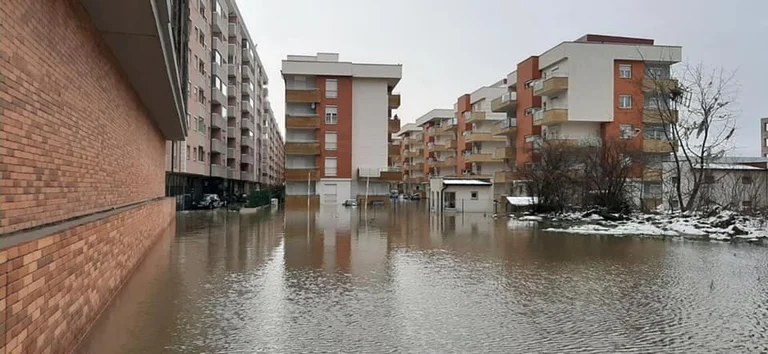 Vërshimet, këto komuna rrezikohen ditëve në vijim