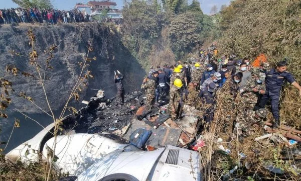 Gjendet kutia e zezë e avionit që u rrëzua në Nepal, deri më tani 68 të vdekur